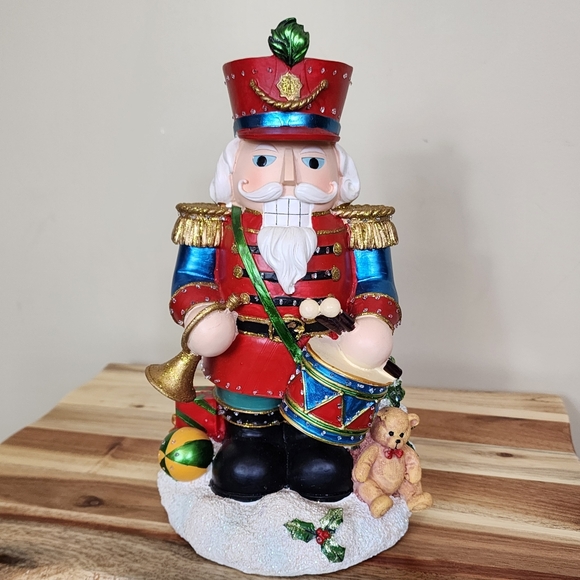 Color Changing Fiber Optic Light Up Christmas Nutcracker Figurine Decor - Picture 3 of 12